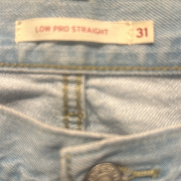 Women’s Low Pro Levi’s sz 31 light blue denim - Picture 5 of 7